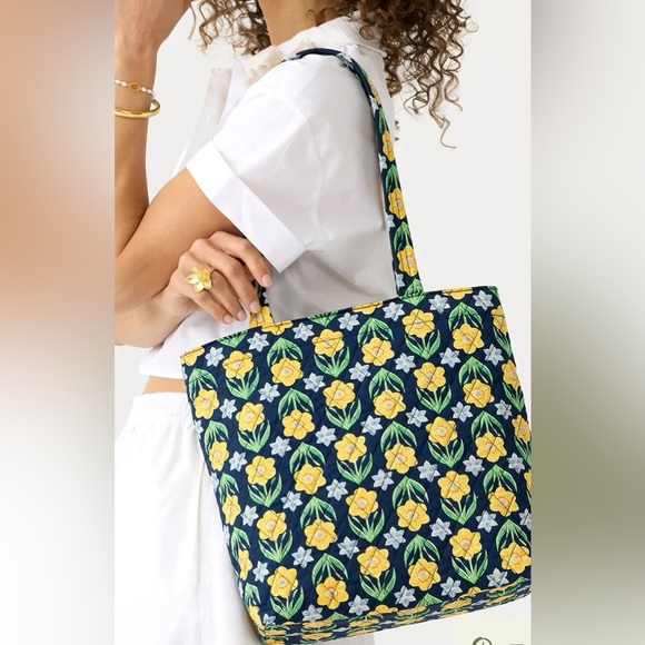 Vera Bradley Small Original Zip Tote Bag - Picture 4 of 11